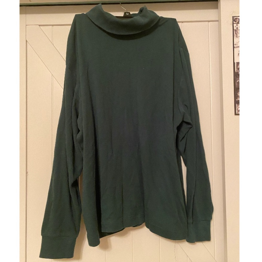 Soft and Dark Green Turtle Neck